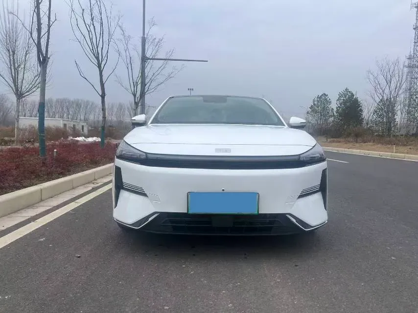 2023 Geely Galaxy L6 1.5T 163HP L4 3DHT PHEV,autocango,china used car exporter,china ev exporter,chinese used car exporter,chinese used ev exporter