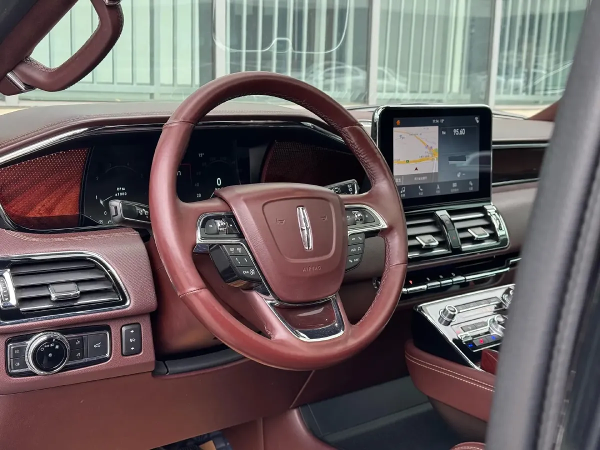 2019 Lincoln Navigator 3.5T 388HP V6 10AT,autocango,china used car exporter,china ev exporter,chinese used car exporter,chinese used ev exporter