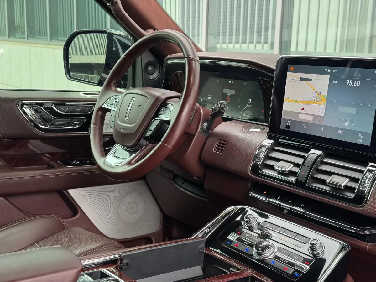 2019 Lincoln Navigator 3.5T 388HP V6 10AT,autocango,china used car exporter,china ev exporter,chinese used car exporter,chinese used ev exporter