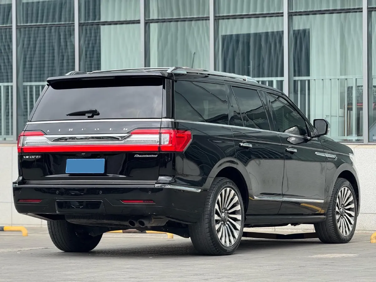 2019 Lincoln Navigator 3.5T 388HP V6 10AT,autocango,china used car exporter,china ev exporter,chinese used car exporter,chinese used ev exporter