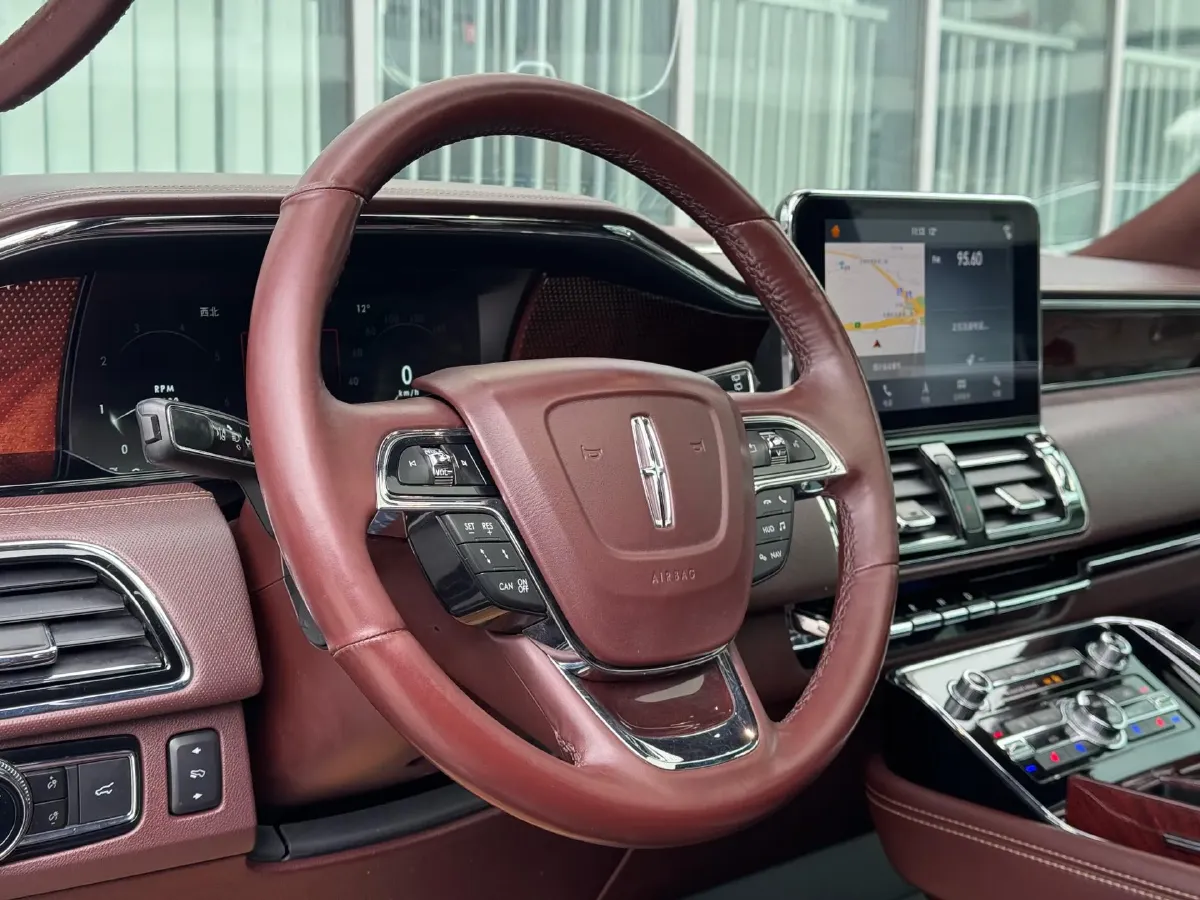 2019 Lincoln Navigator 3.5T 388HP V6 10AT,autocango,china used car exporter,china ev exporter,chinese used car exporter,chinese used ev exporter