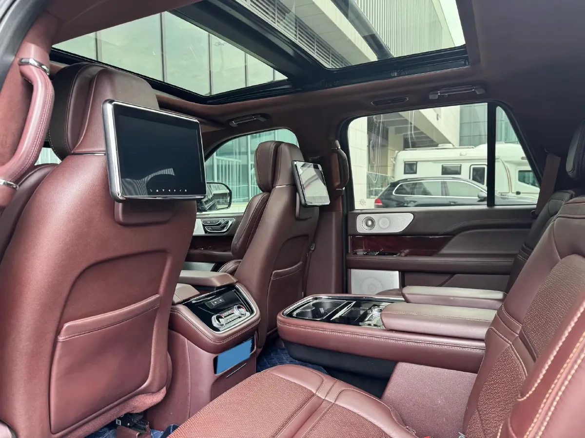 2019 Lincoln Navigator 3.5T 388HP V6 10AT,autocango,china used car exporter,china ev exporter,chinese used car exporter,chinese used ev exporter
