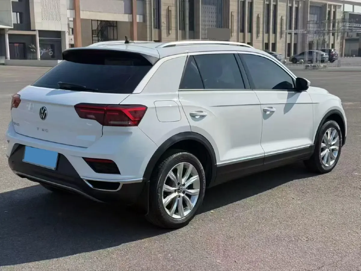 2022 Volkswagen T-Roc 1.4T 150HP L4 7DCT,autocango,china used car exporter,china ev exporter,chinese used car exporter,chinese used ev exporter