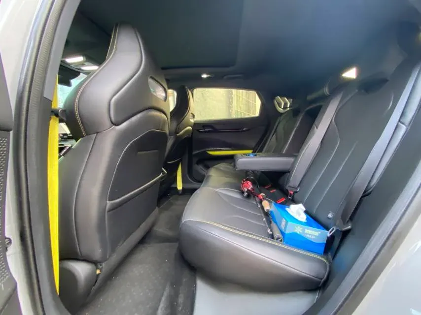 2022 ChangAn UNI-V 2.0T 233HP L4 8AT,autocango,china used car exporter,china ev exporter,chinese used car exporter,chinese used ev exporter