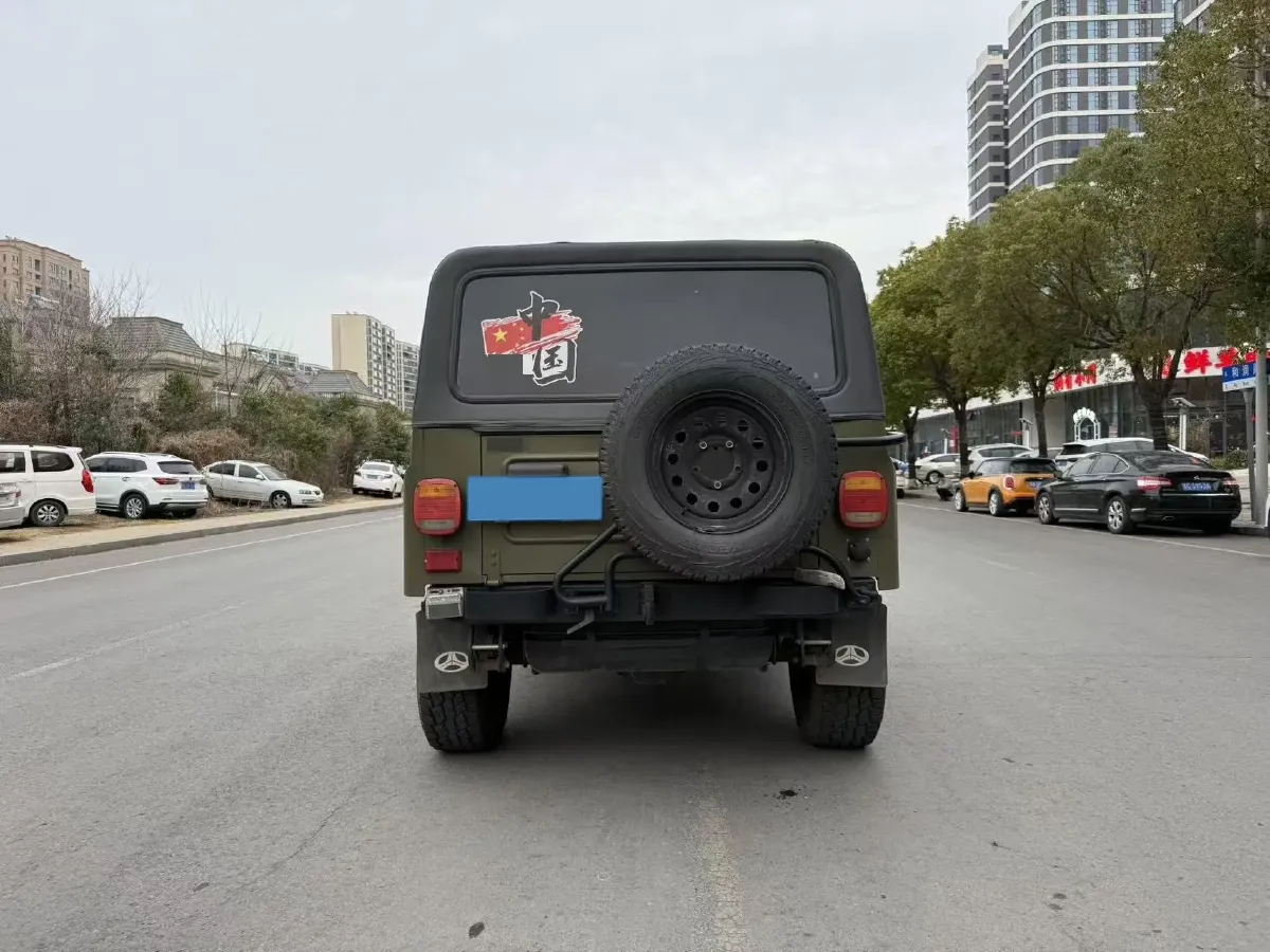 2019 BAW Battle Flag 1.5T 136HP L4 5MT,autocango,china used car exporter,china ev exporter,chinese used car exporter,chinese used ev exporter