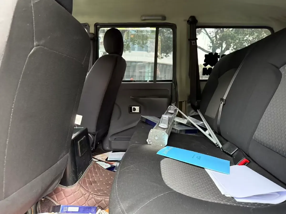 2019 BAW Battle Flag 1.5T 136HP L4 5MT,autocango,china used car exporter,china ev exporter,chinese used car exporter,chinese used ev exporter