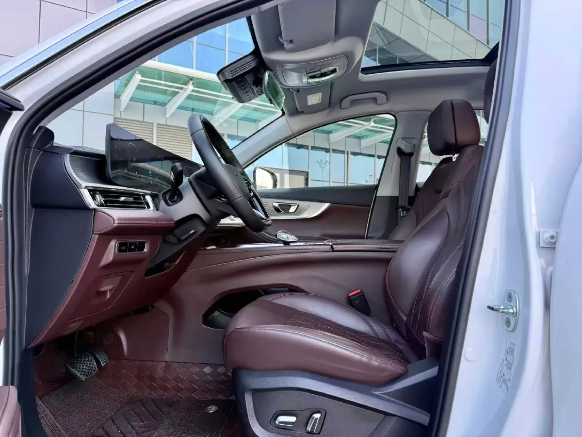 2022 Chery Tiggo 8 PRO 1.6T 197HP L4 7DCT,autocango,china used car exporter,china ev exporter,chinese used car exporter,chinese used ev exporter