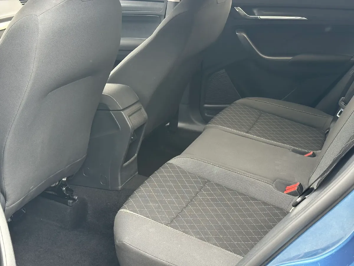 2018 Skoda Rapid Spaceback 1.4T 131HP L4 7DCT,autocango,china used car exporter,china ev exporter,chinese used car exporter,chinese used ev exporter