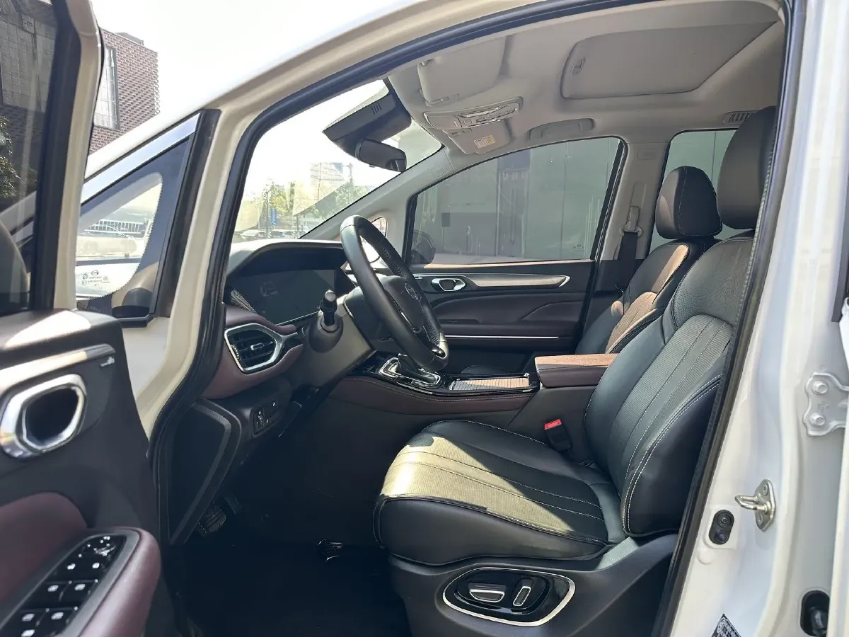 2023 GAC Trumpchi M6 1.5T 177HP L4 7DCT,autocango,china used car exporter,china ev exporter,chinese used car exporter,chinese used ev exporter