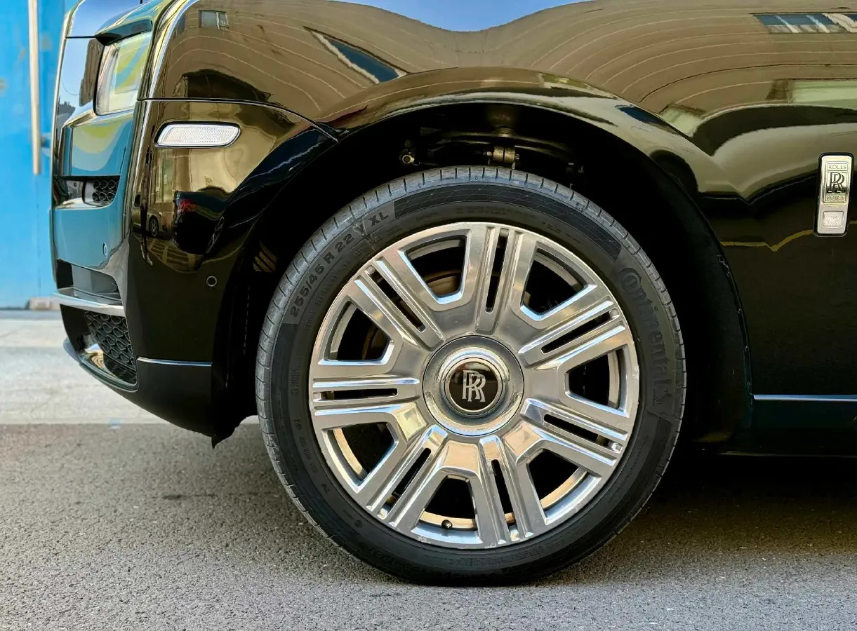 2018 Rolls-Royce Cullinan 6.7T 571HP V12 8AT,autocango,china used car exporter,china ev exporter,chinese used car exporter,chinese used ev exporter