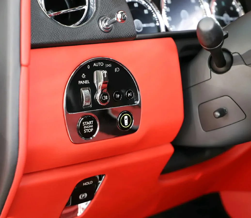 2018 Rolls-Royce Cullinan 6.7T 571HP V12 8AT,autocango,china used car exporter,china ev exporter,chinese used car exporter,chinese used ev exporter