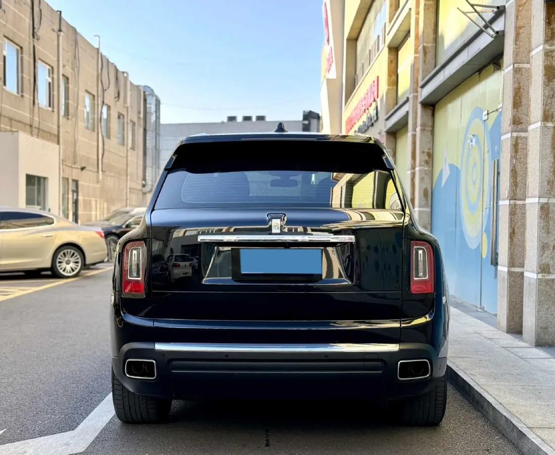 2018 Rolls-Royce Cullinan 6.7T 571HP V12 8AT,autocango,china used car exporter,china ev exporter,chinese used car exporter,chinese used ev exporter