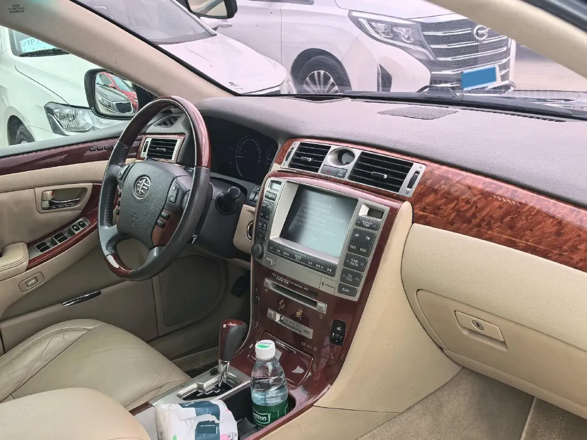 2009 HongQi ShengShi 4.3L 280HP V8 6AT,autocango,china used car exporter,china ev exporter,chinese used car exporter,chinese used ev exporter