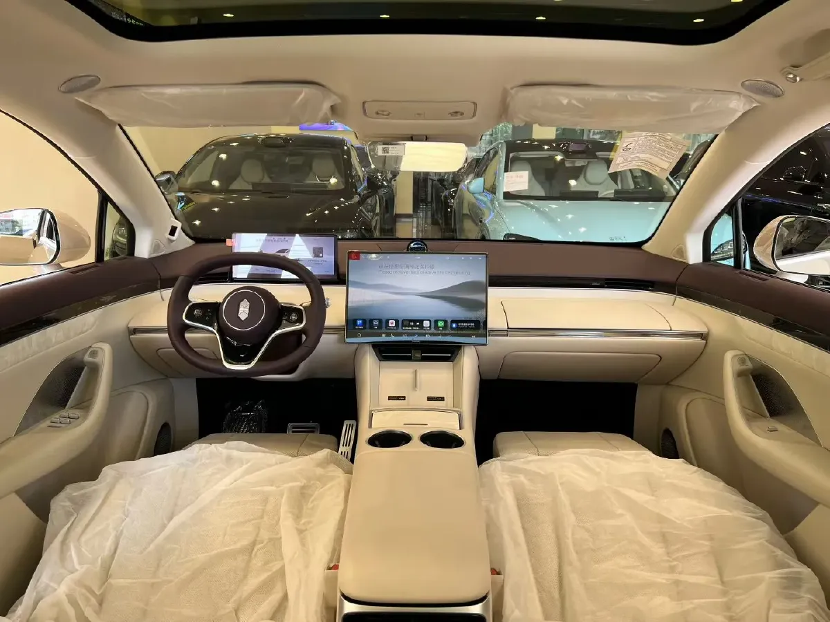 2026 Luxeed R7 REEV 156HP REEV,autocango,china used car exporter,china ev exporter,chinese used car exporter,chinese used ev exporter