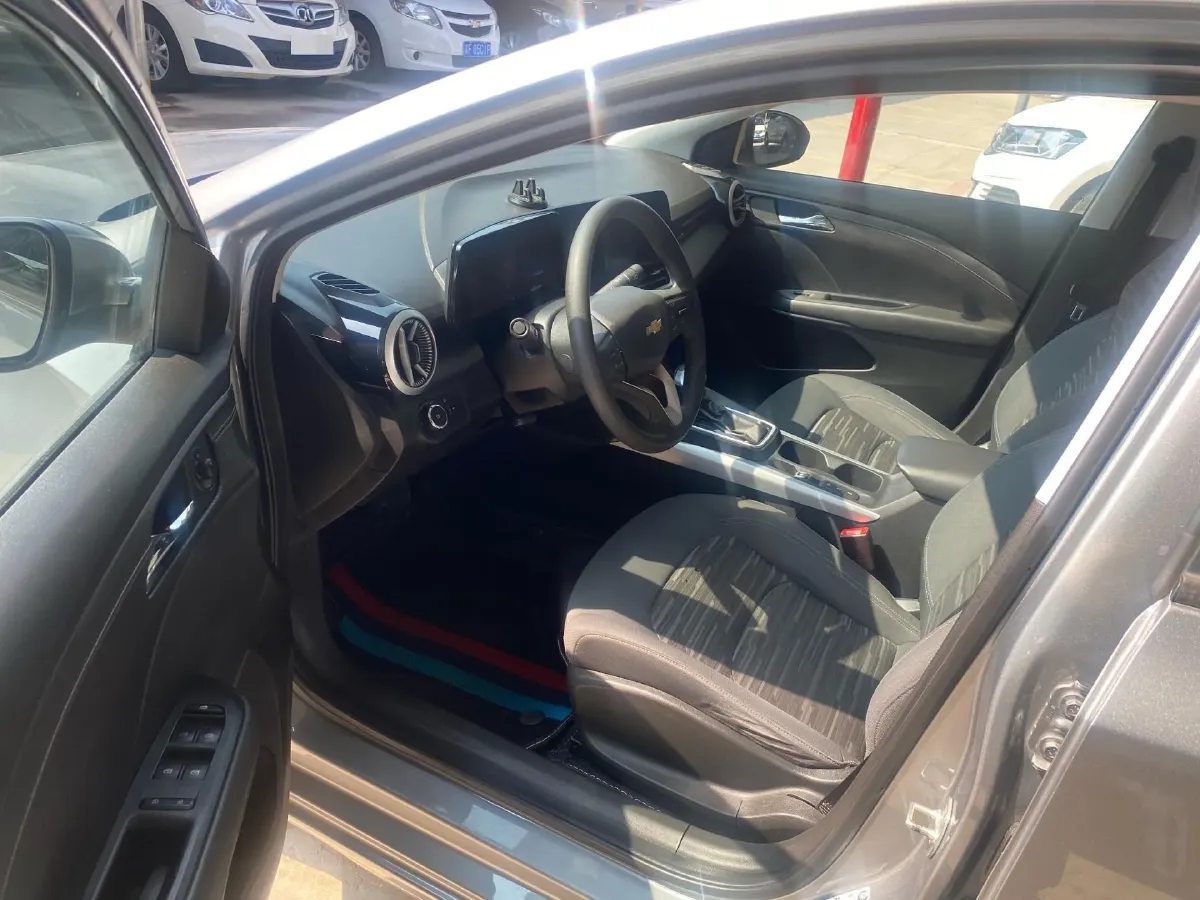 2023 Chevrolet Monza 1.5L 113HP L4 6DCT,autocango,china used car exporter,china ev exporter,chinese used car exporter,chinese used ev exporter