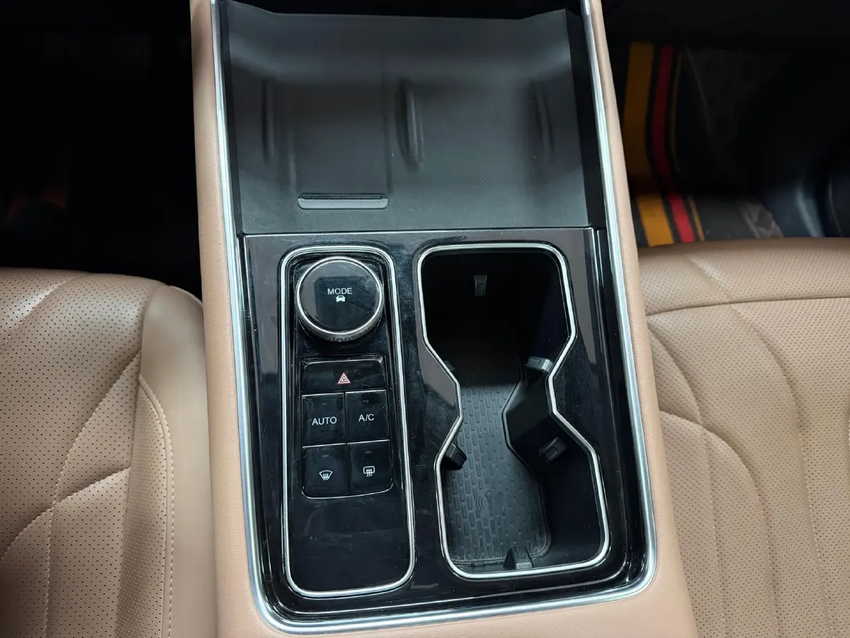 2024 Chery Tiggo8L 2.0T 254HP L4 8AT,autocango,china used car exporter,china ev exporter,chinese used car exporter,chinese used ev exporter