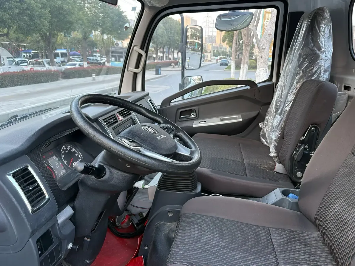2021 Ford Transit 2.0T 121HP L4 5MT,autocango,china used car exporter,china ev exporter,chinese used car exporter,chinese used ev exporter