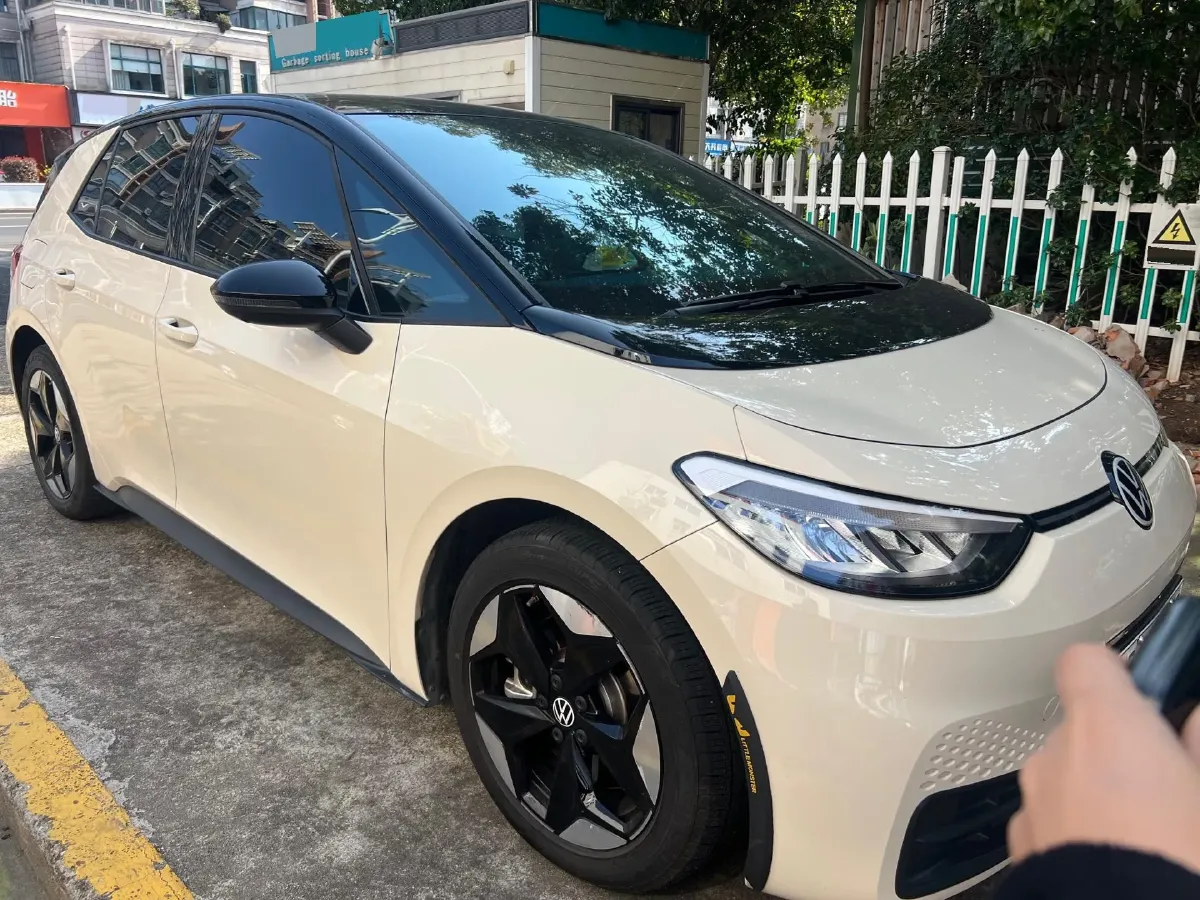 2025 Volkswagen ID.3 BEV 53.6KWH,autocango,china used car exporter,china ev exporter,chinese used car exporter,chinese used ev exporter