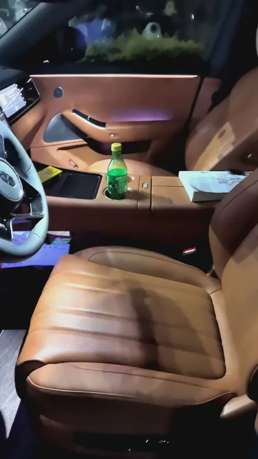 2026 AITO AITO M7 REEV 160HP REEV,autocango,china used car exporter,china ev exporter,chinese used car exporter,chinese used ev exporter