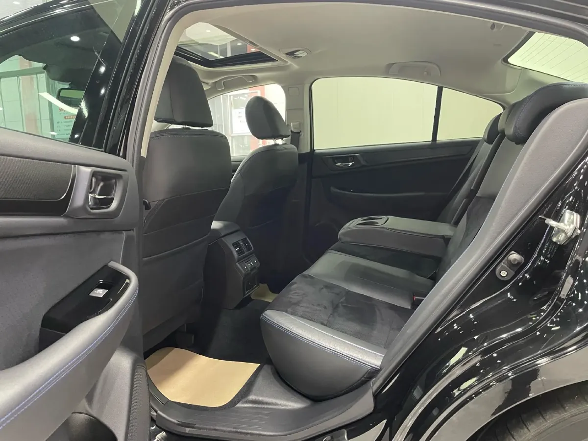 2020 Subaru Legacy 2.5L 175HP H4 CVT,autocango,china used car exporter,china ev exporter,chinese used car exporter,chinese used ev exporter