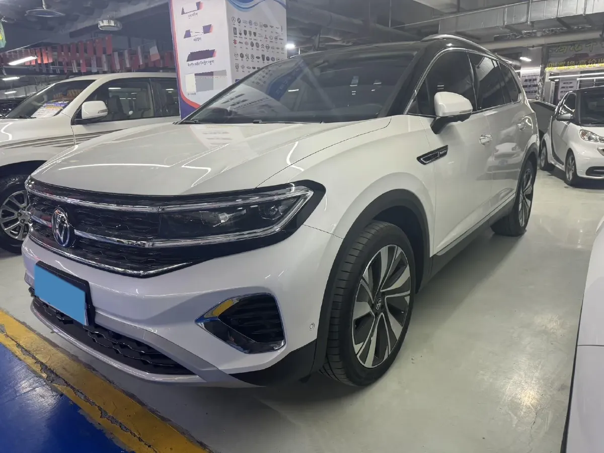 2023 Volkswagen Talagon 2.0T 220HP L4 7DCT,autocango,china used car exporter,china ev exporter,chinese used car exporter,chinese used ev exporter