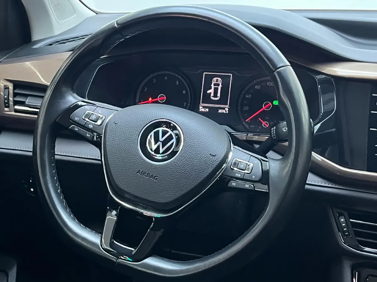 2021 Volkswagen Tharu 1.4T 150HP L4 7DCT,autocango,china used car exporter,china ev exporter,chinese used car exporter,chinese used ev exporter
