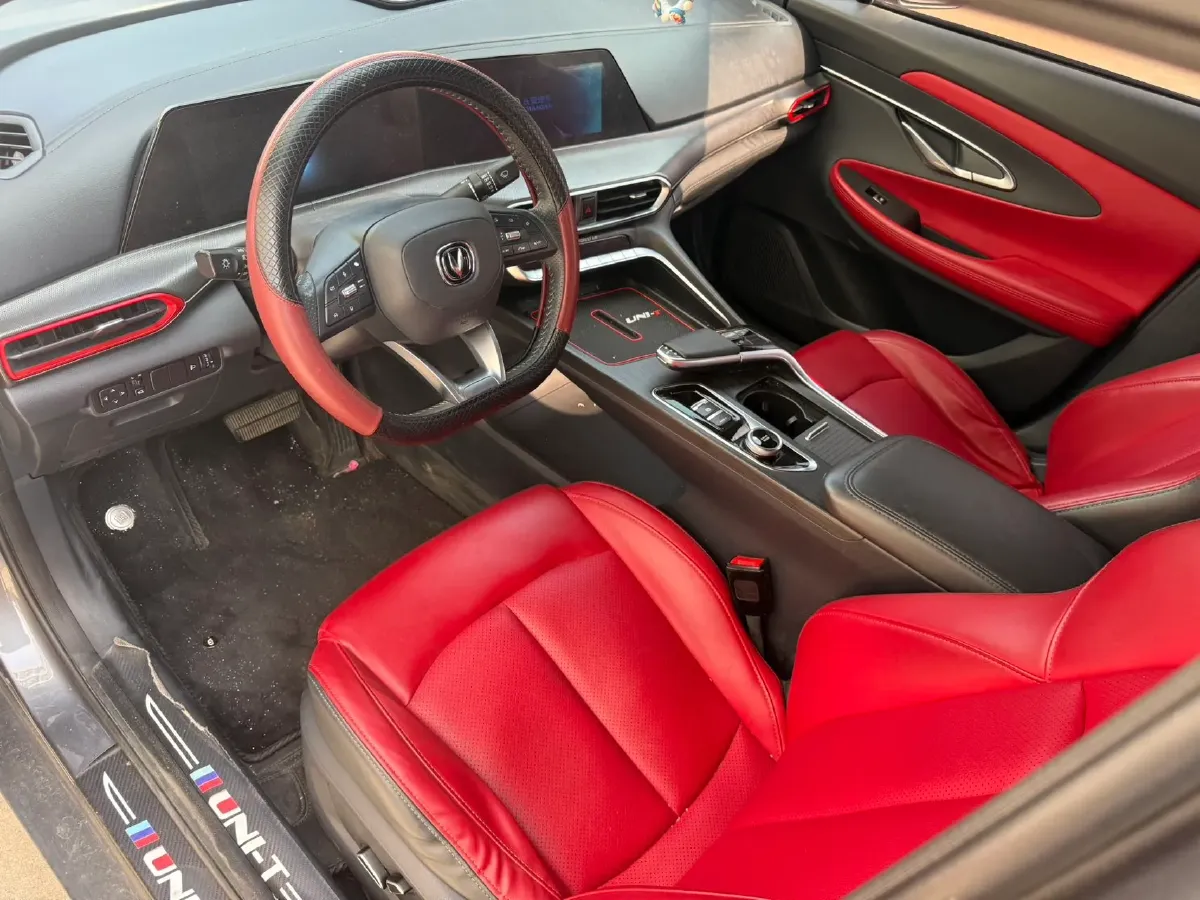 2020 ChangAn UNI-T 1.5T 180HP L4 7DCT,autocango,china used car exporter,china ev exporter,chinese used car exporter,chinese used ev exporter