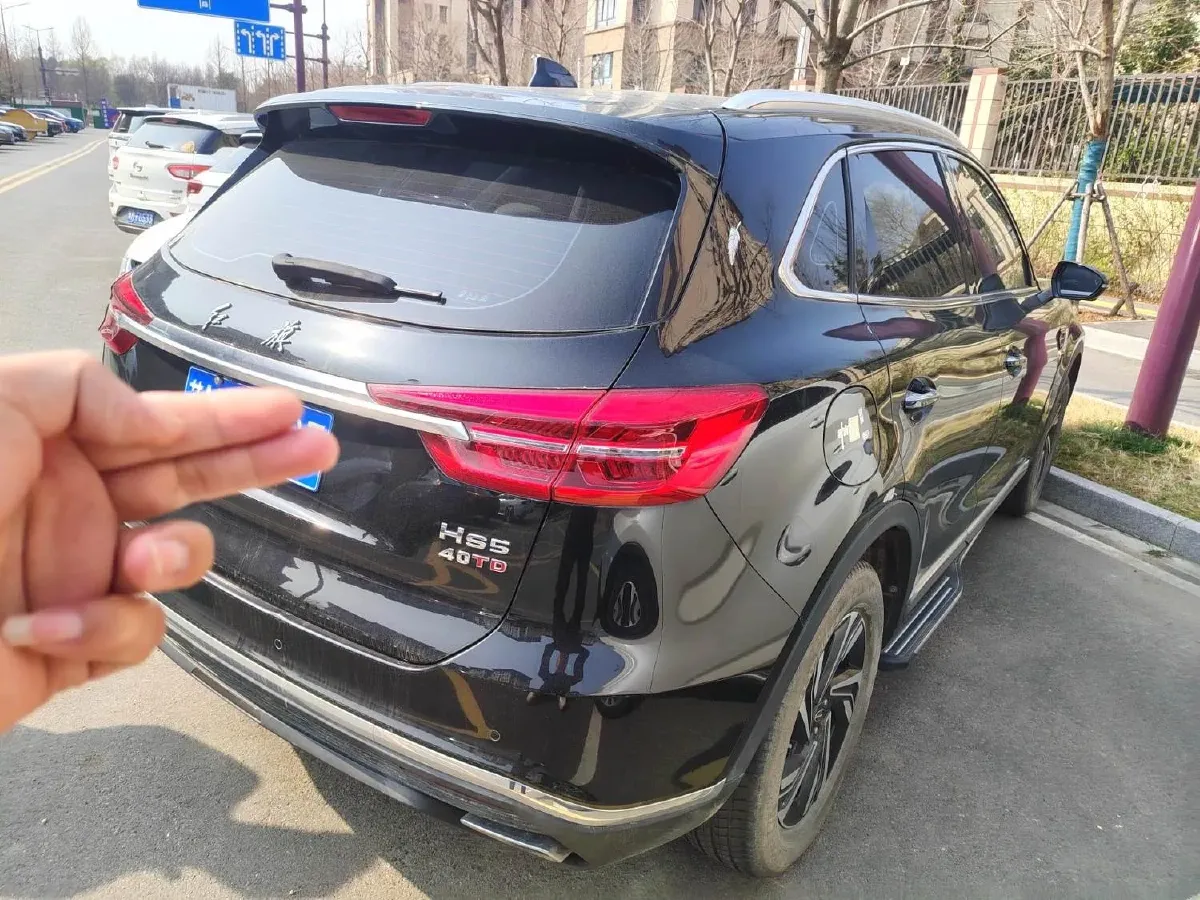 2022 HongQi HS5 2.0T 224HP L4 6AT,autocango,china used car exporter,china ev exporter,chinese used car exporter,chinese used ev exporter