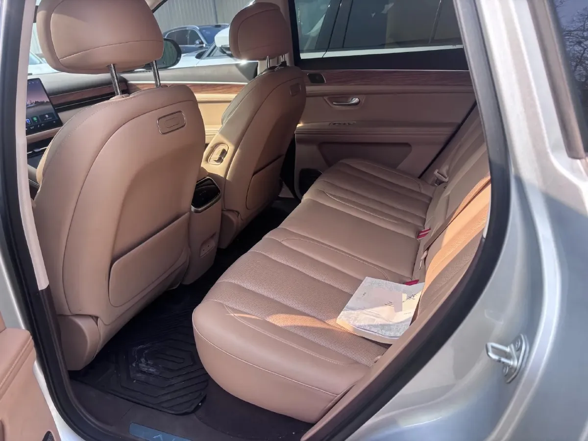 2024 AITO AITO M7 1.5T 152HP L4 REEV 40KWH,autocango,china used car exporter,china ev exporter,chinese used car exporter,chinese used ev exporter