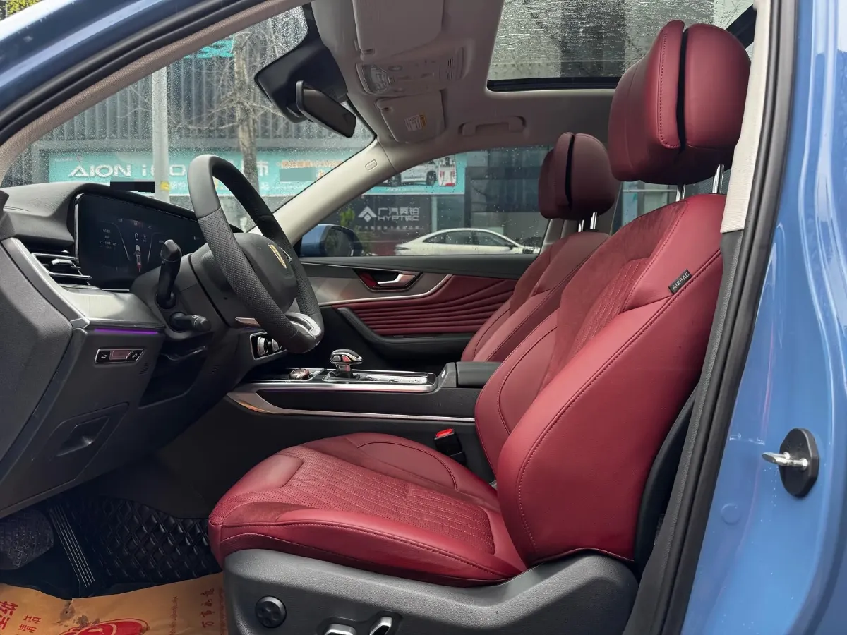 2023 HongQi HS5 2.0T 252HP L4 8AT,autocango,china used car exporter,china ev exporter,chinese used car exporter,chinese used ev exporter