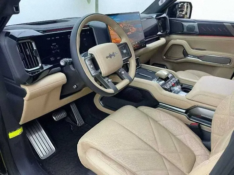 2025 FangChengBao Bao 8 2.0T 245HP L4 E-CVT PHEV 36.8KWH,autocango,china used car exporter,china ev exporter,chinese used car exporter,chinese used ev exporter