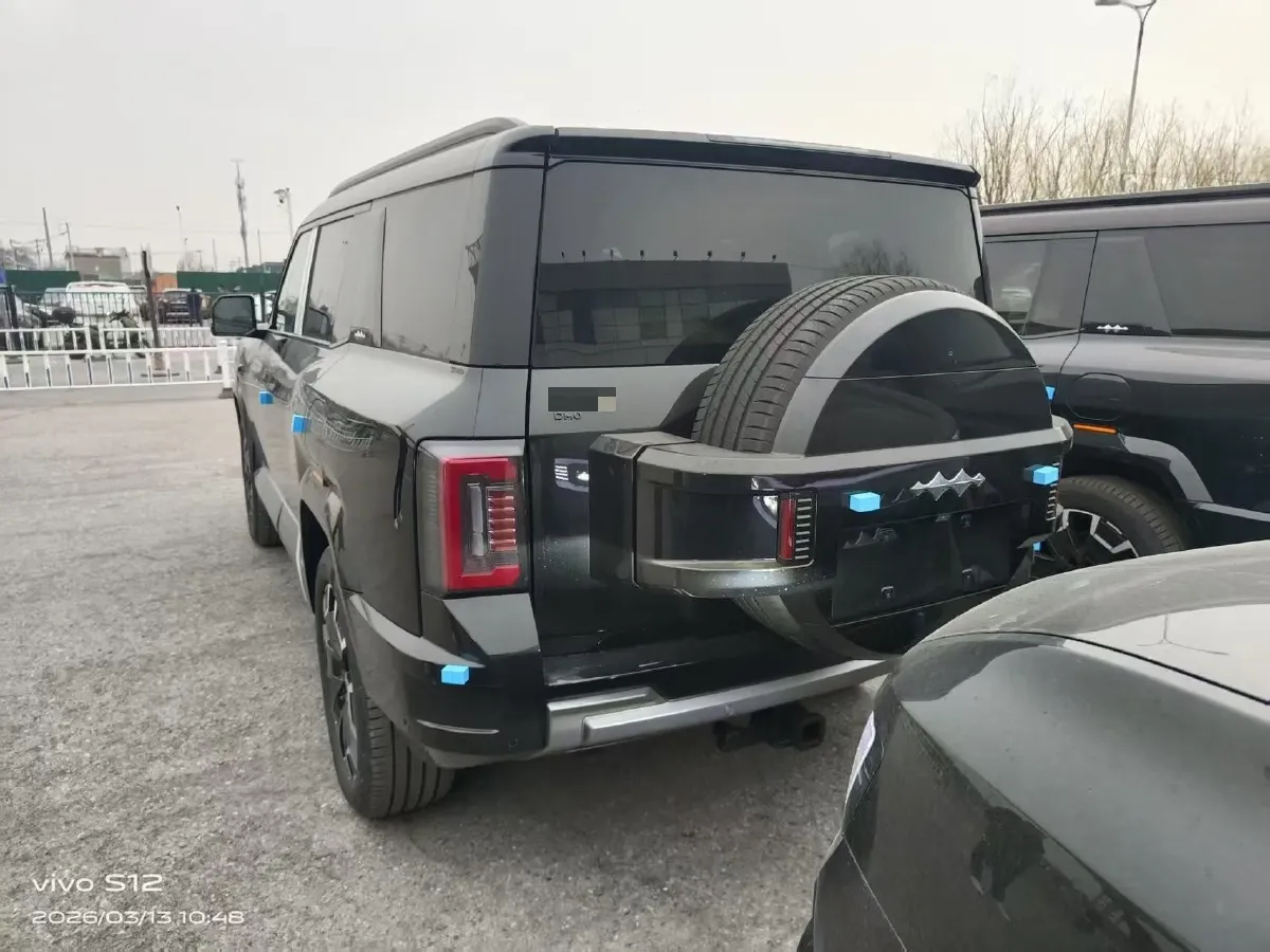 2025 FangChengBao Bao 8 2.0T 245HP L4 E-CVT PHEV 36.8KWH,autocango,china used car exporter,china ev exporter,chinese used car exporter,chinese used ev exporter