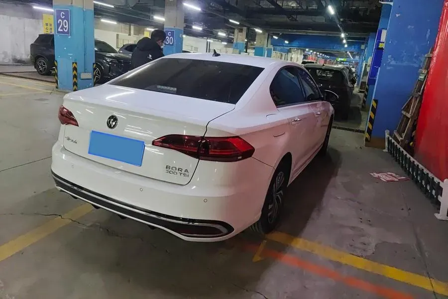2023 Volkswagen Bora 1.2T 116HP L4 7DCT,autocango,china used car exporter,china ev exporter,chinese used car exporter,chinese used ev exporter