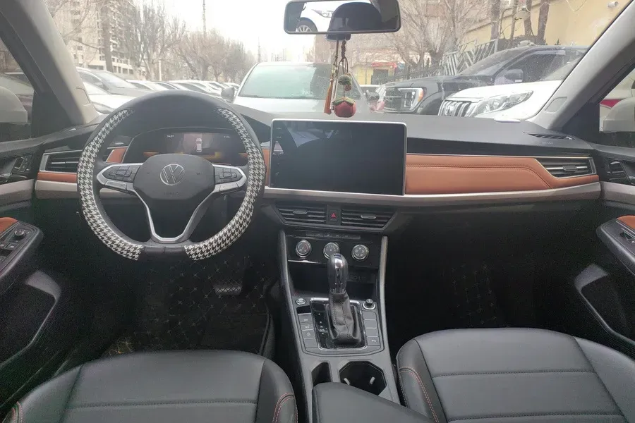 2023 Volkswagen Bora 1.2T 116HP L4 7DCT,autocango,china used car exporter,china ev exporter,chinese used car exporter,chinese used ev exporter