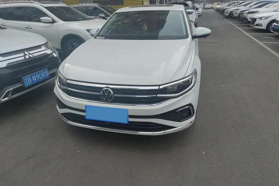 2023 Volkswagen Bora 1.2T 116HP L4 7DCT,autocango,china used car exporter,china ev exporter,chinese used car exporter,chinese used ev exporter