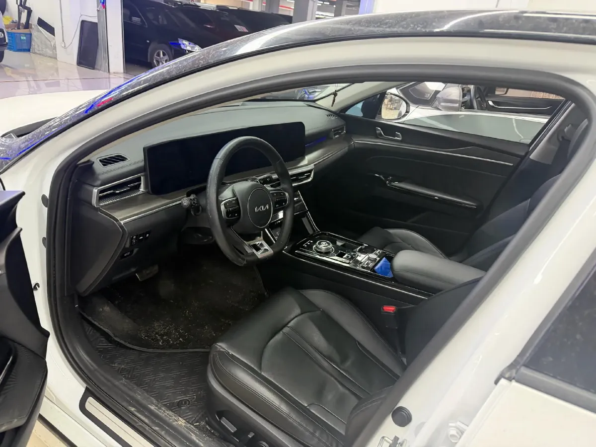 2021 Toyota Camry 2.0L 178HP L4 CVT,autocango,china used car exporter,china ev exporter,chinese used car exporter,chinese used ev exporter