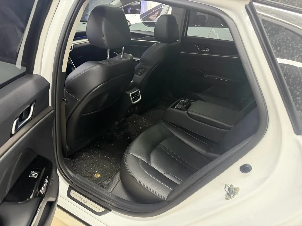 2021 Toyota Camry 2.0L 178HP L4 CVT,autocango,china used car exporter,china ev exporter,chinese used car exporter,chinese used ev exporter