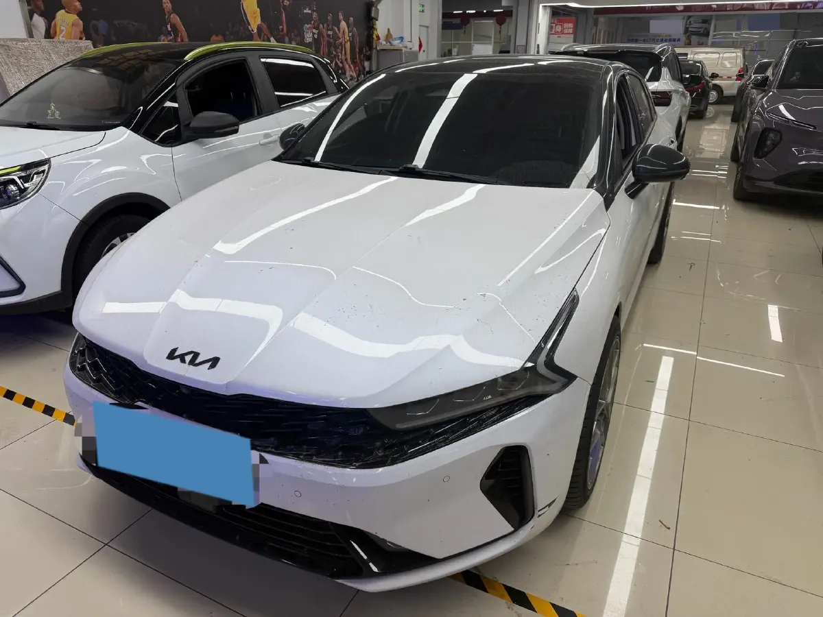 2021 Toyota Camry 2.0L 178HP L4 CVT,autocango,china used car exporter,china ev exporter,chinese used car exporter,chinese used ev exporter