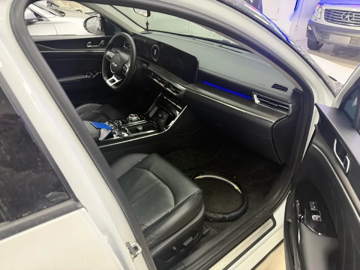 2021 Toyota Camry 2.0L 178HP L4 CVT,autocango,china used car exporter,china ev exporter,chinese used car exporter,chinese used ev exporter