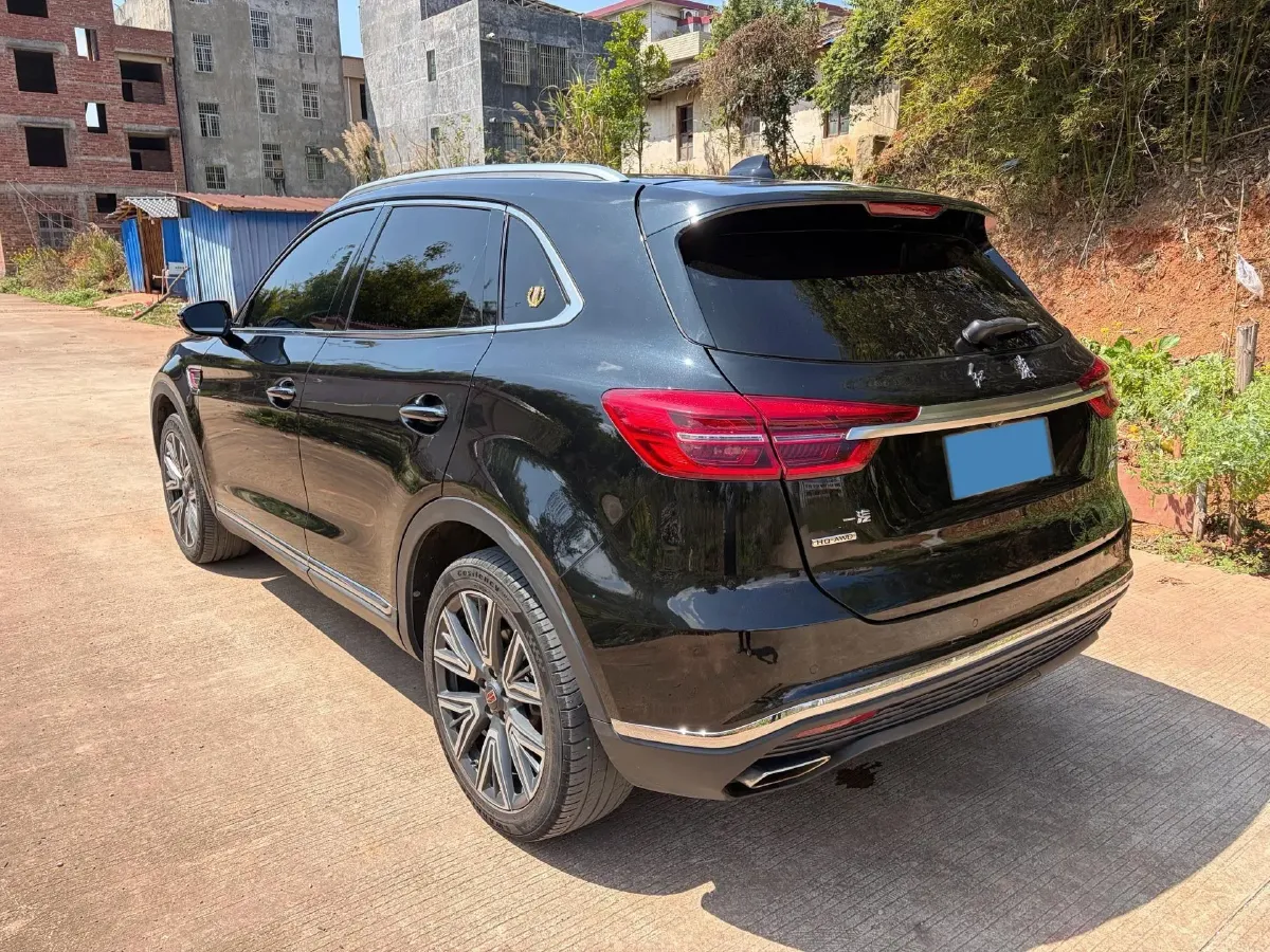 2022 HongQi HS5 2.0T 224HP L4 6AT,autocango,china used car exporter,china ev exporter,chinese used car exporter,chinese used ev exporter