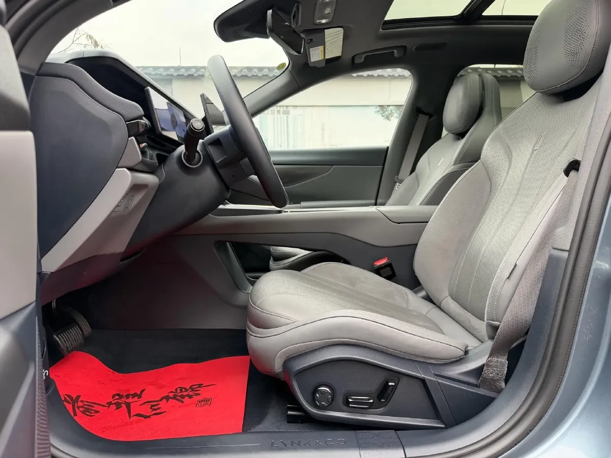 2024 LYNK&CO 01 2.0T 254HP L4 8AT,autocango,china used car exporter,china ev exporter,chinese used car exporter,chinese used ev exporter