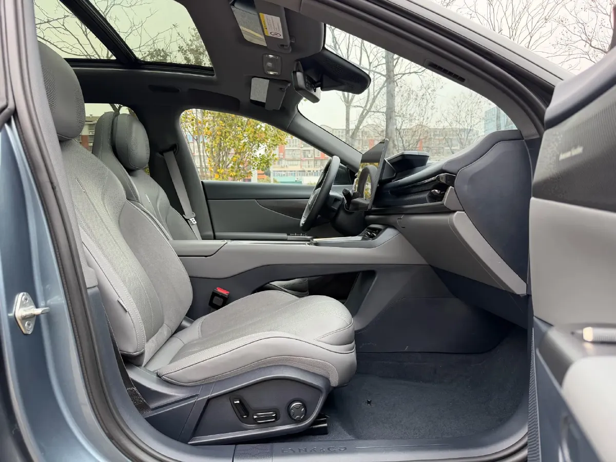 2024 LYNK&CO 01 2.0T 254HP L4 8AT,autocango,china used car exporter,china ev exporter,chinese used car exporter,chinese used ev exporter