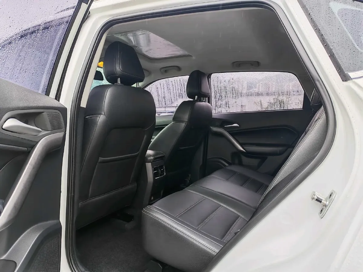 2017 MG GS 1.5T 169HP L4 7DCT,autocango,china used car exporter,china ev exporter,chinese used car exporter,chinese used ev exporter