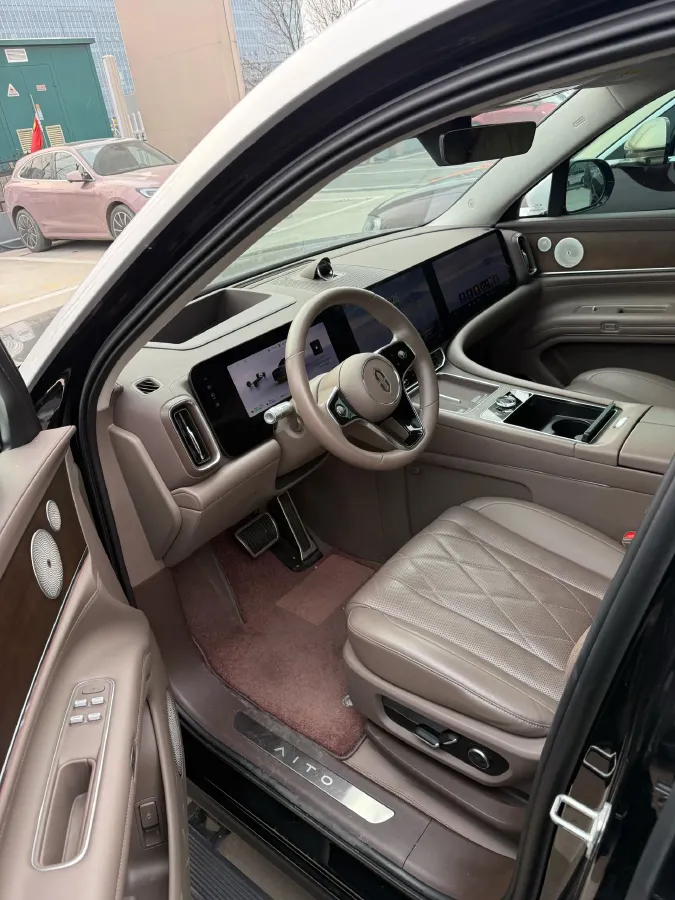 2024 AITO AITO M9 1.5T 152HP L4 REEV 42KWH,autocango,china used car exporter,china ev exporter,chinese used car exporter,chinese used ev exporter