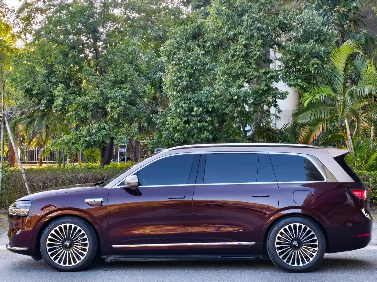 2025 AITO AITO M9 REEV 160HP REEV 52KWH,autocango,china used car exporter,china ev exporter,chinese used car exporter,chinese used ev exporter