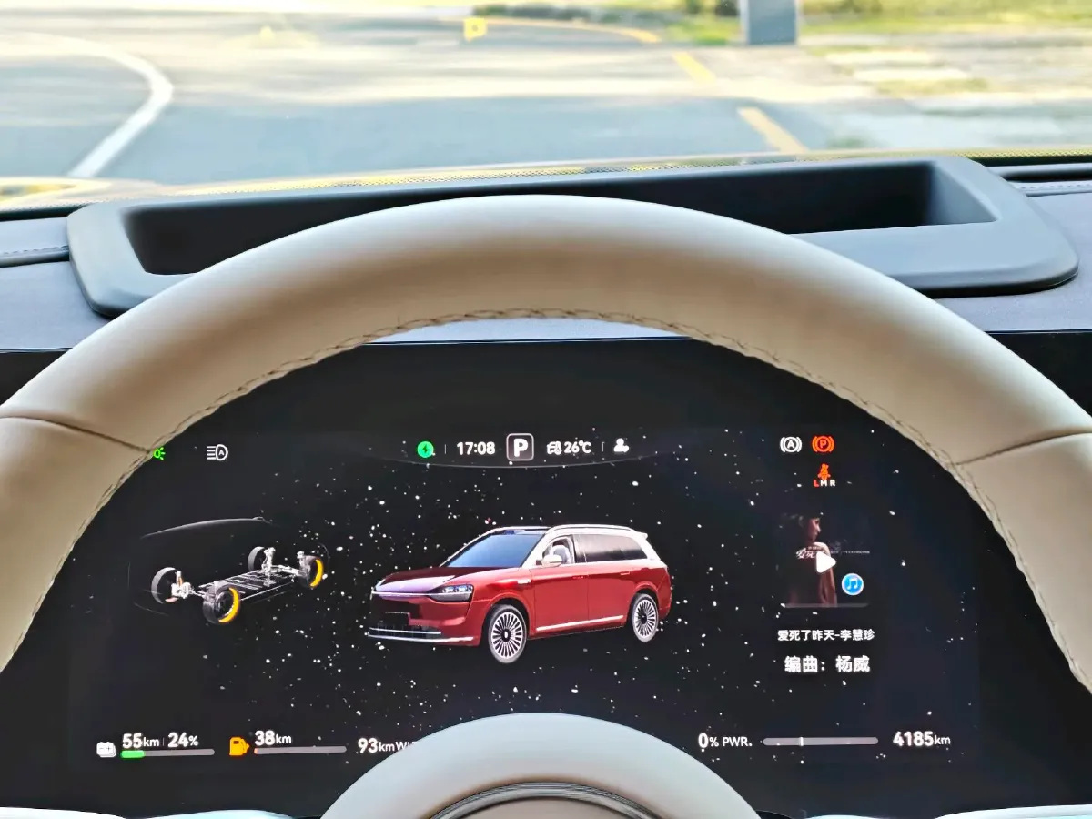 2025 AITO AITO M9 REEV 160HP REEV 52KWH,autocango,china used car exporter,china ev exporter,chinese used car exporter,chinese used ev exporter