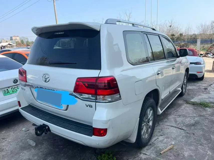 2019 Chevrolet Trax 1.0T 125HP L3 6AT,autocango,china used car exporter,china ev exporter,chinese used car exporter,chinese used ev exporter