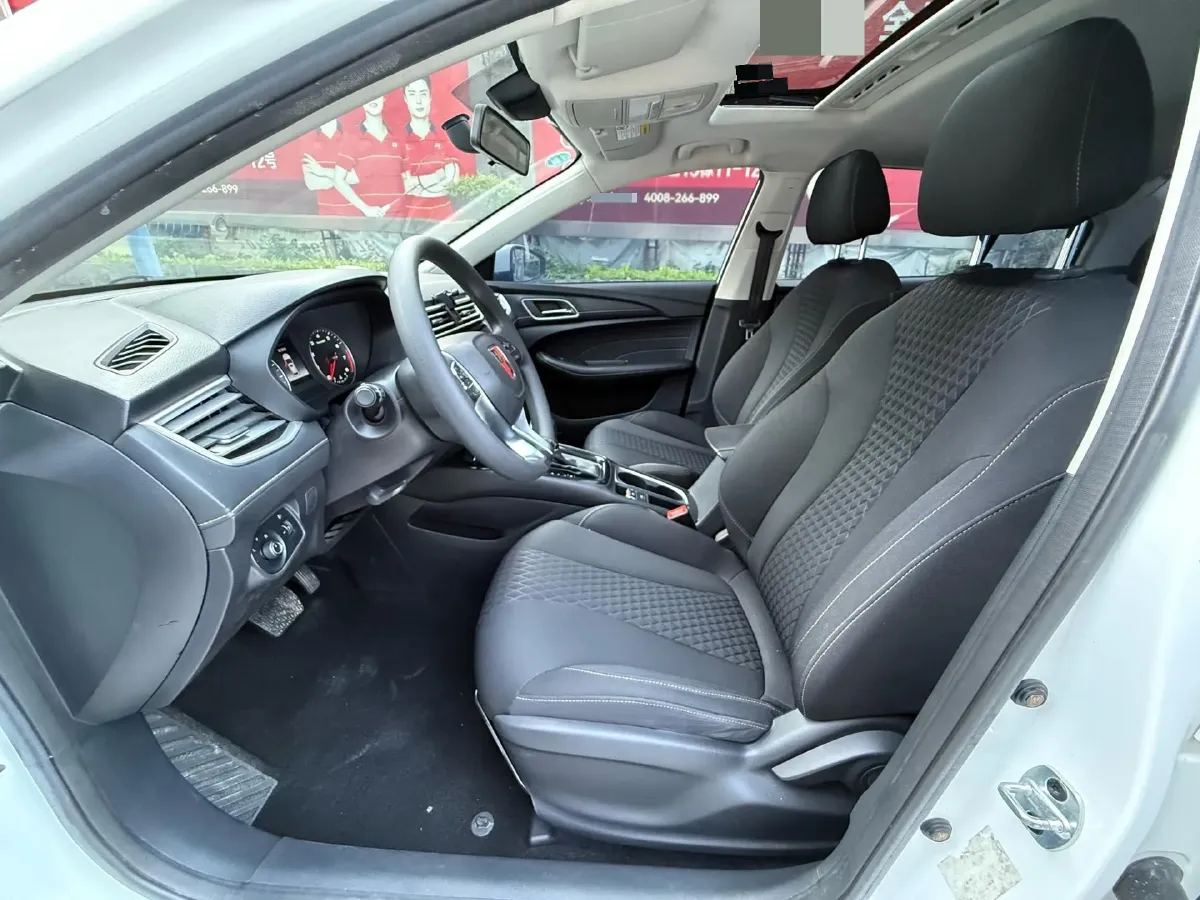 2019 Roewe i5 1.5L 120HP L4 CVT,autocango,china used car exporter,china ev exporter,chinese used car exporter,chinese used ev exporter