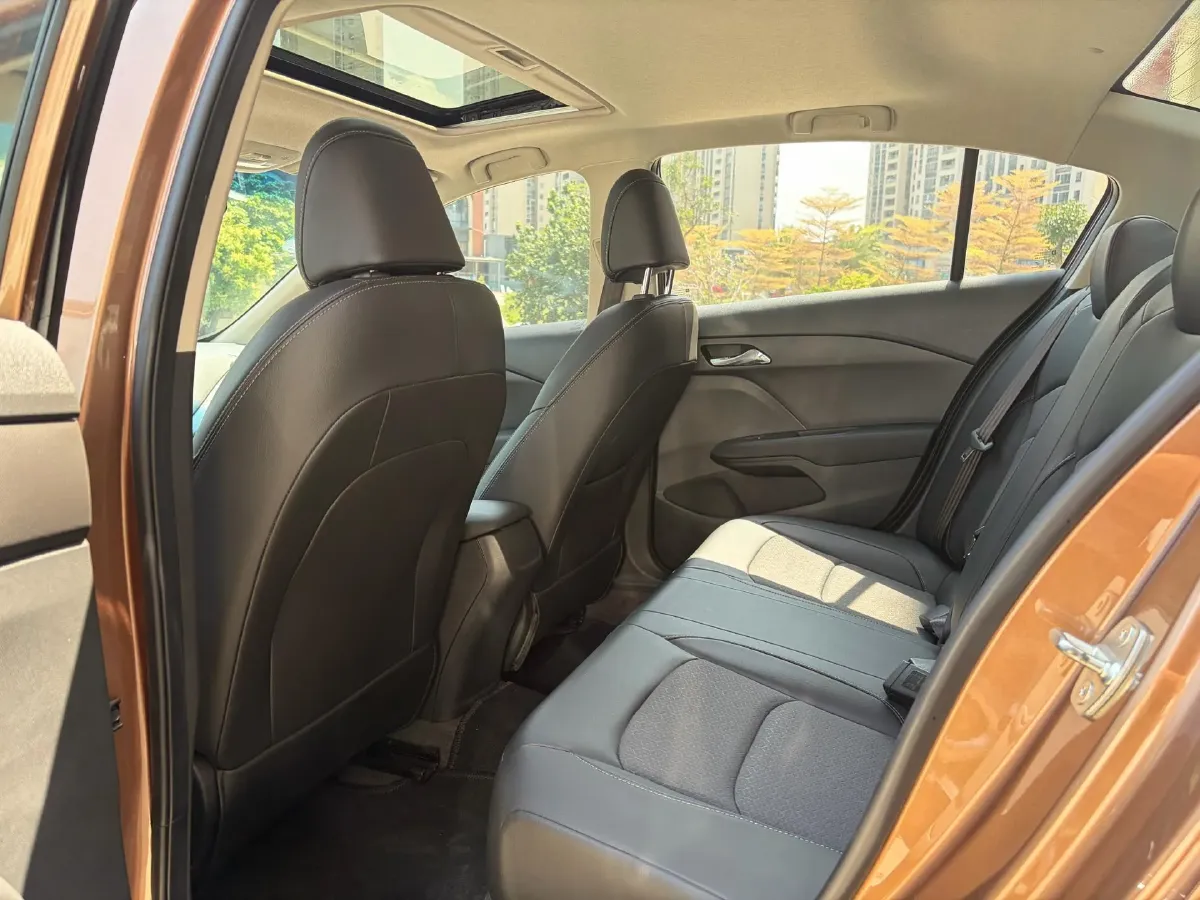 2019 Chevrolet Cavalier 1.5L 113HP L4 6AT,autocango,china used car exporter,china ev exporter,chinese used car exporter,chinese used ev exporter