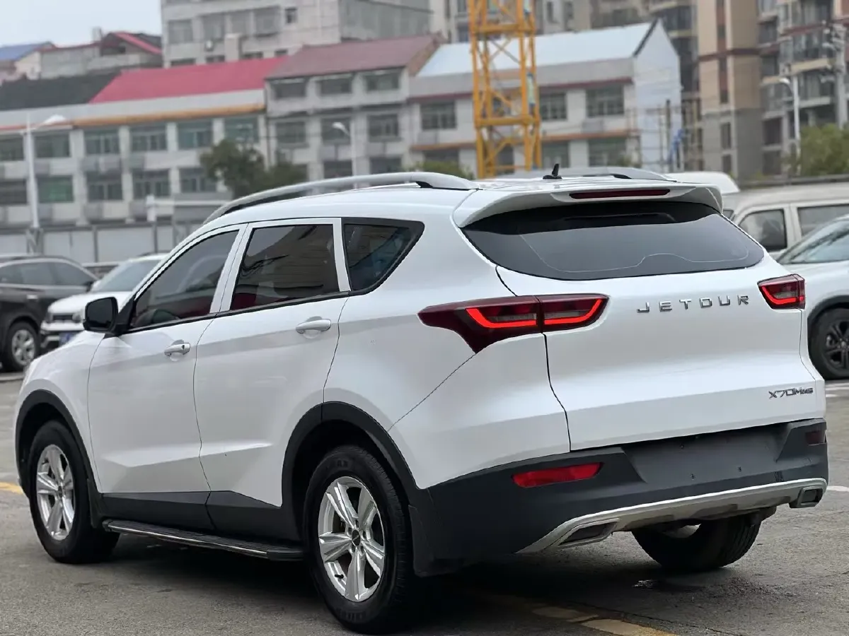 2021 Jetour X70M 1.5T 156HP L4 6MT,autocango,china used car exporter,china ev exporter,chinese used car exporter,chinese used ev exporter
